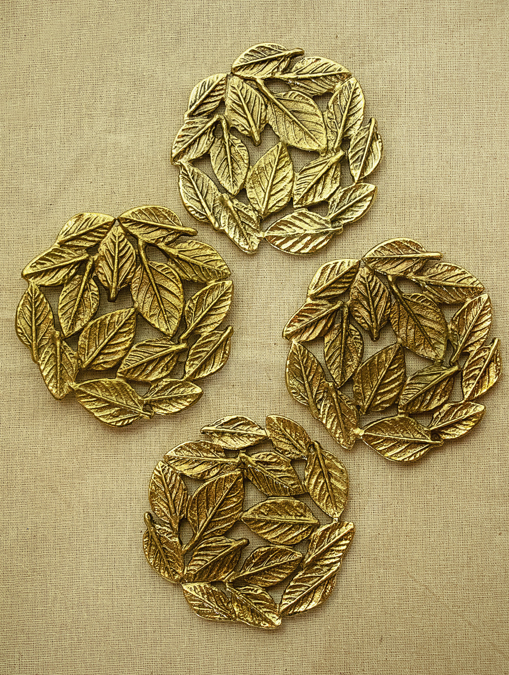 Brass Banyan Leaf Plate / Wall Plaque (Set of 4)