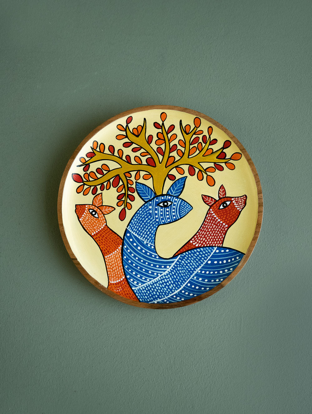 Exclusive Gond Art Wooden Wall Plate / Table Curio - Cream Deer