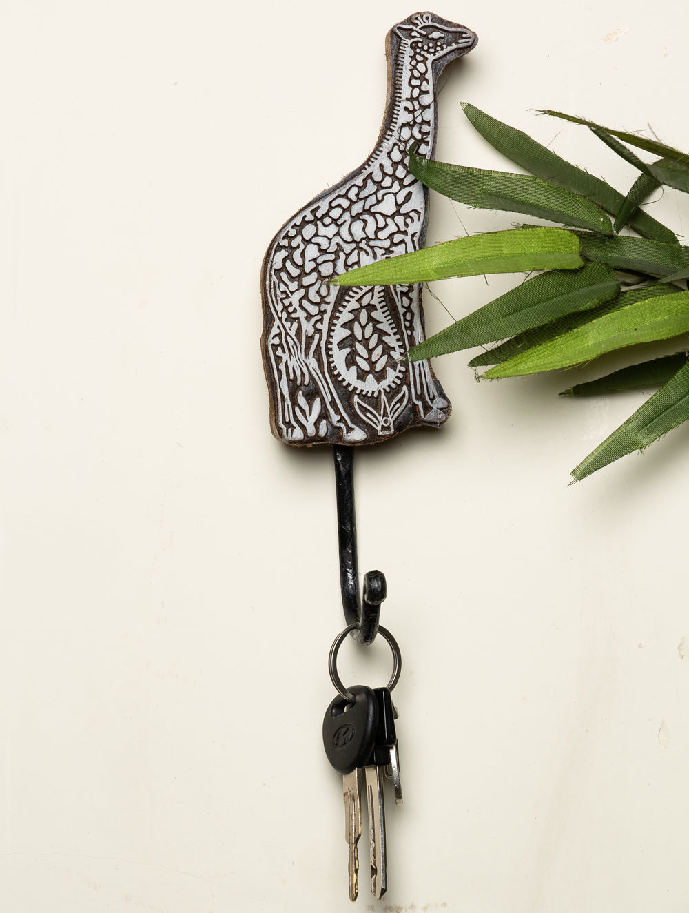 Wooden Engraved Wall Hook - Giraffe Motif
